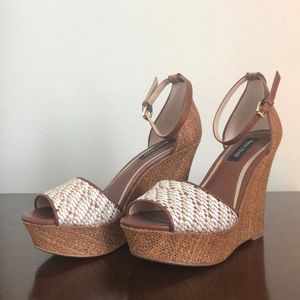 White House black market wedges